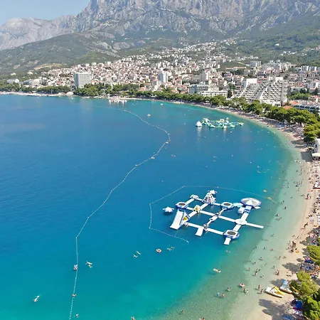 Beachfront With Wonderful Large Terrace Apartament *