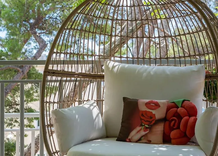 Apartament Beachfront With Wonderful Large Terrace Makarska