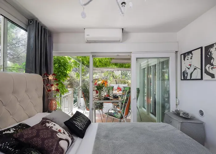 Apartament Beachfront With Wonderful Large Terrace