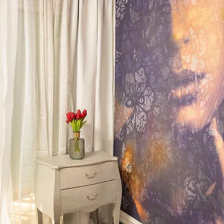 Apartament Beachfront With Wonderful Large Terrace *